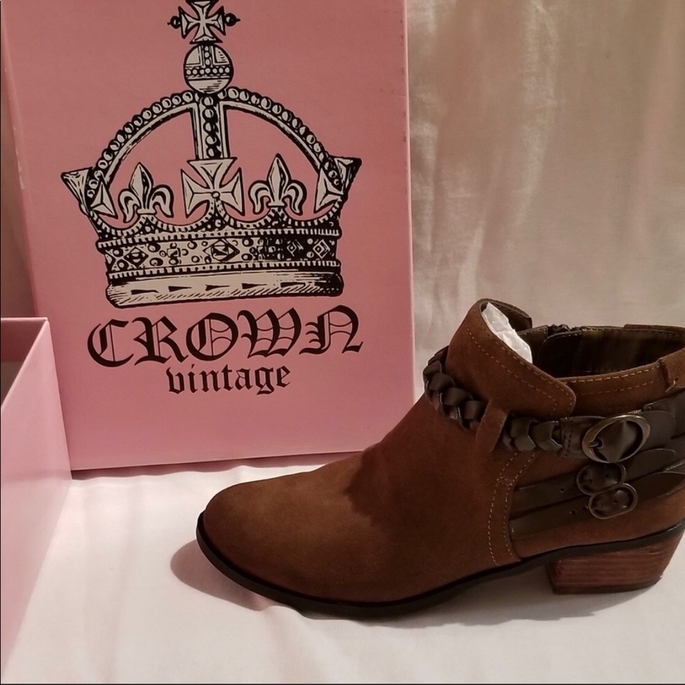 Crown vintage suede ankle boots booties - 7